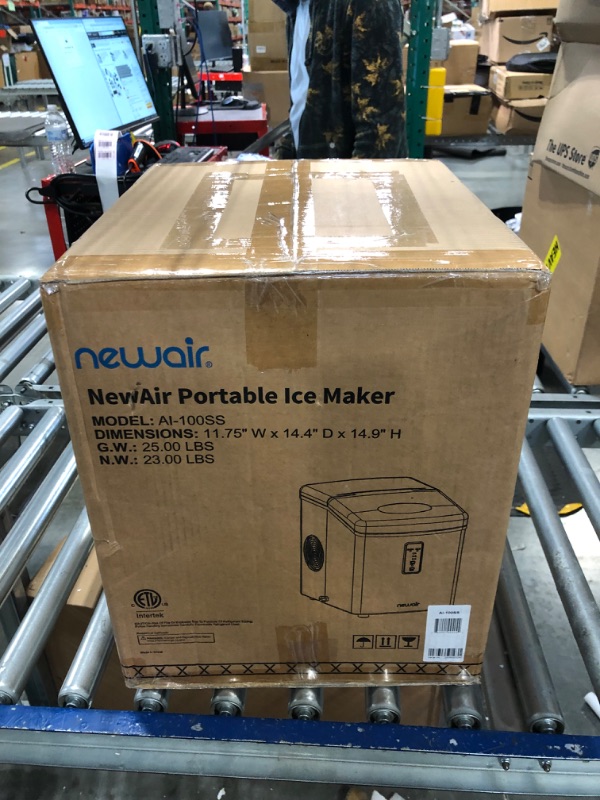 Photo 2 of **USED** NewAir Portable Ice Maker 28 lb. Daily - Countertop Compact Design, Ice in Under 10 Minutes, 3 Size Bullet Shaped Ice, LED Controls, Stainless with Black Lid | AI-100SS 28 lb. Ice Maker