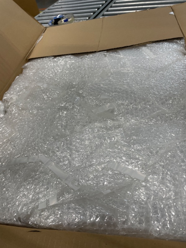 Photo 1 of 800 Pcs Clear Bubble Pouches with Sealing Strip 4 x 6 Inch Bubble Pouch Out Bags Protective Bubble Bags Shockproof Double Walled Bubble Cushion Bags for Dishes Plates Storage Shipping Moving