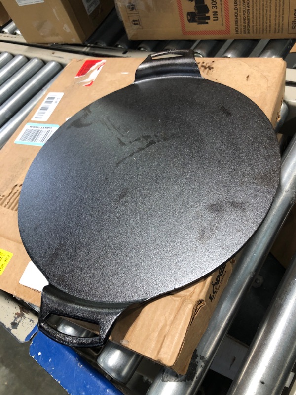 Photo 3 of 15" Cast Iron Pizza Pan