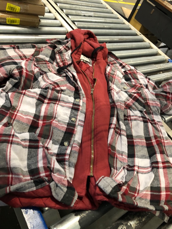 Photo 3 of Legendary Whitetails Men's Maplewood Hooded Shirt Jacket Windstorm Plaid X-Large