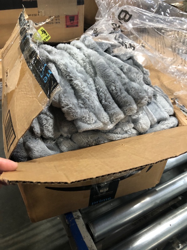 Photo 2 of  *Similar Item* Bedsure Faux Fur Throw Blanket for Couch - Dark Grey Fuzzy Plush Fluffy Soft Sherpa Fleece Blankets and Throws for Sofa and Bed