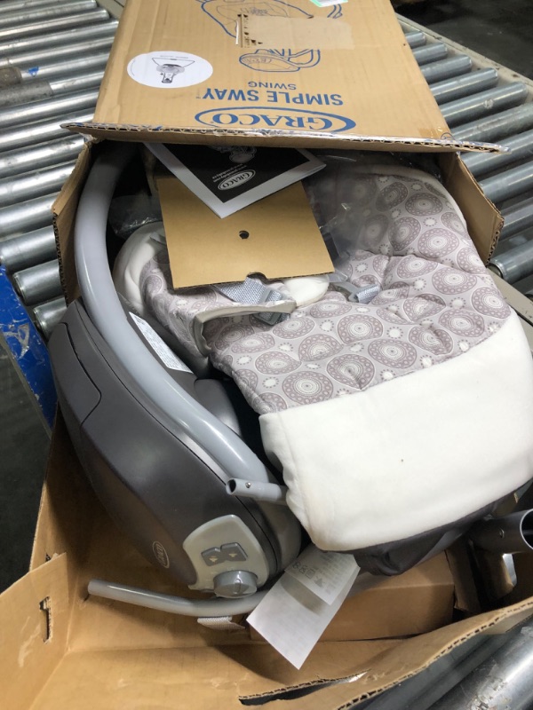 Photo 1 of Graco Simple Sway Abbington Baby Swing