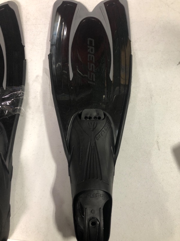 Photo 1 of Cressi Adult Snorkeling Fins with Self-Adjustable Comfortable Full Foot Pocket | Perfect for Traveling | Agua: made in Italy EU 39/40 | US Man 6.5/7.5 | US Lady 7.5/8.5 Black