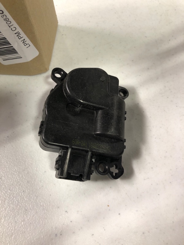 Photo 1 of Dorman 604-241 HVAC Blend Door Actuator Compatible with Select Models