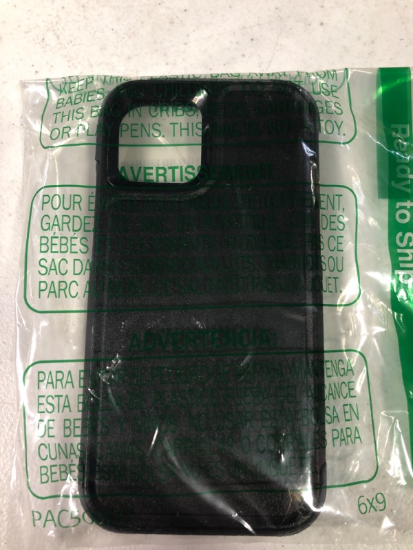 Photo 1 of Ringke Onyx [Feels Good in The Hand] Compatible with iPhone 15 Pro Case, Anti-Fingerprint Technology Prevents Oily Smudges Non-Slip Enhanced Grip Precise Cutouts for Camera Lenses - Black iPhone 15 Pro Black
