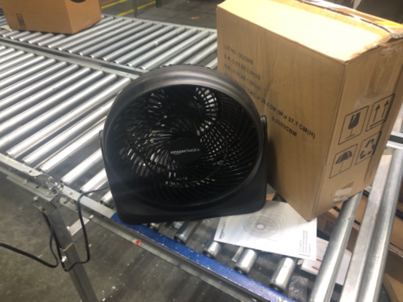 Photo 2 of **tested functional** Amazon Basics 3 Speed Small Room Air Circulator Fan, 11-Inch 11-Inch Air Circulator Fan