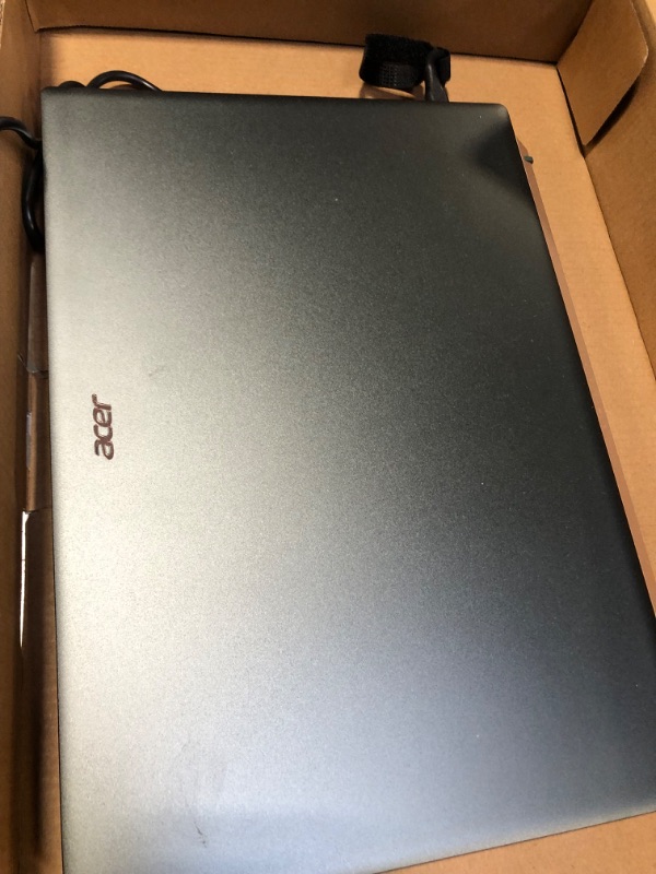 Photo 8 of Acer Intel Evo Laptop Swift 5 Intel Core i7 11th Gen 1165G7 (2.80 GHz) 16 GB LPDDR4X Memory 1 TB NVMe SSD Intel Iris Xe Graphics 14" IPS Touchscreen 1920 x 1080 Windows 10 Home 64-bit