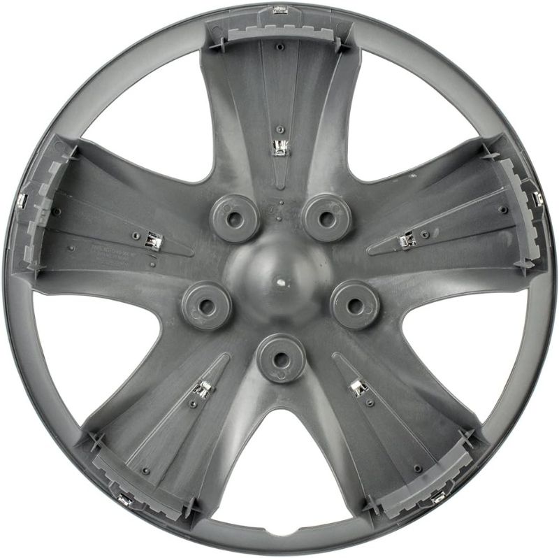 Photo 1 of Custom Accessories 96411 GT-5 Silver 15" Wheel Cover, Pack of 4
---- ONLY HAVE 2 ---- 