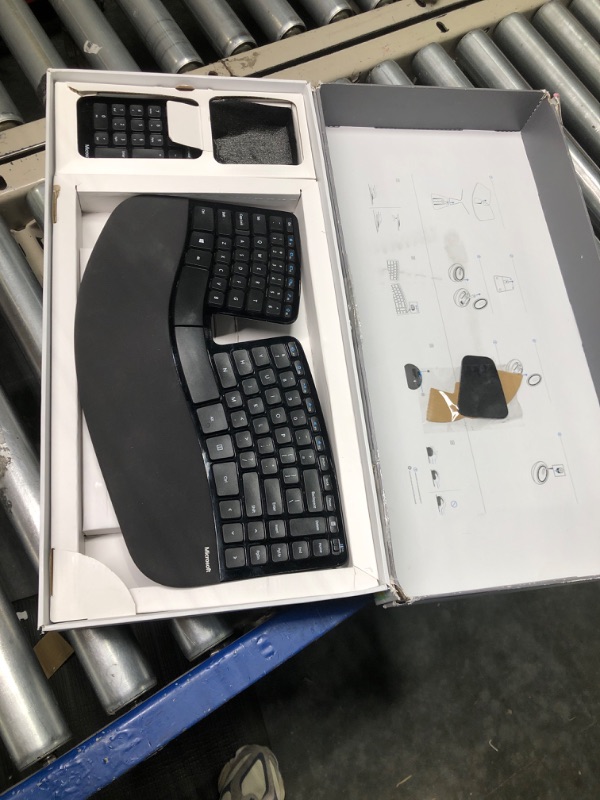 Photo 2 of ***MISSING MOUSE AND USB DONGLE***

Microsoft Sculpt Ergonomic Keyboard Black - Wireless USB - Cushioned Palm Rest - Split Keyset - Natural Arc Key Layout - Dome Keyboard Design
***NO MOUSE*****
