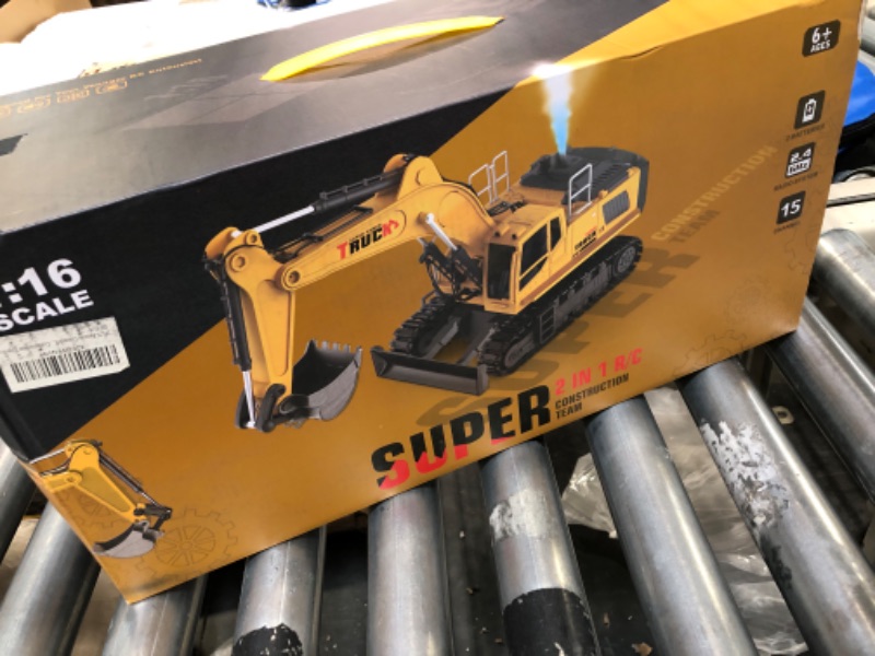 Photo 1 of 2FUN Remote Control Bulldozer Toys for Boys, Remote Control Bulldozer with Metal Dozer Blade, Toys for Boys 3-5 4-7 8-12 Year Old Kids Christmas Birthday Gift