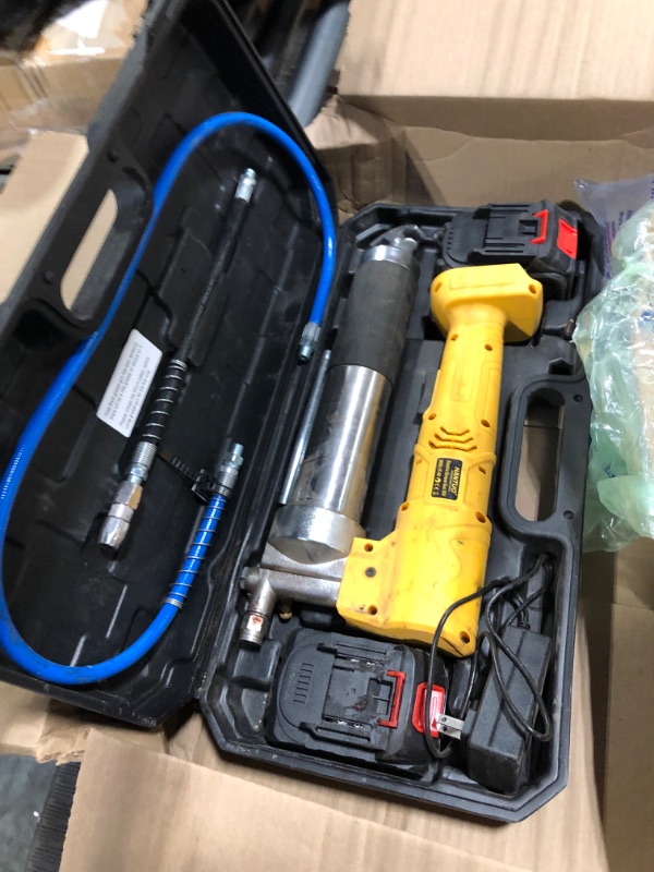 Photo 3 of HANTUO 20V Cordless Grease Gun, Electric Grease Gun Professional High Pressure 10000 PSI Cordless Grease Guns, Inclued 2 Batteries with Carrying Case