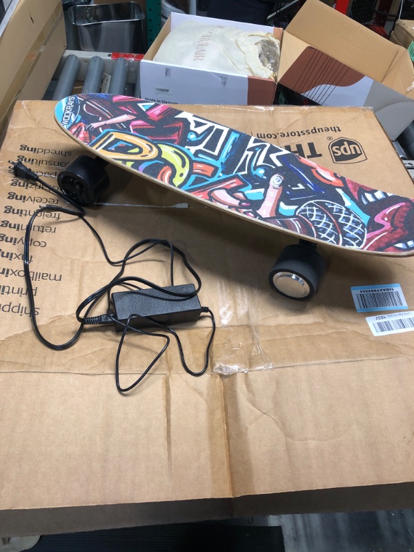 Photo 2 of **NEEDS NEW BATTERY//NEEDS NEW REMOTE**WOOKRAYS Electric Skateboard with Wireless Remote Control, 350W, Max 12.4 MPH, 7 Layers Maple E-Skateboard, 3 Speed Adjustment for Adult, Teens, and Kids Black