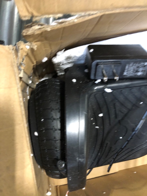 Photo 4 of **USED FOR PARTS** Hover-1 Axle Hoverboard | 7MPH Top Speed, 3MI Range, LED Headlights & Wheels, Easy to Learn for Kids/Youth ***USED*** BOX IS DAMAGED**** 
 