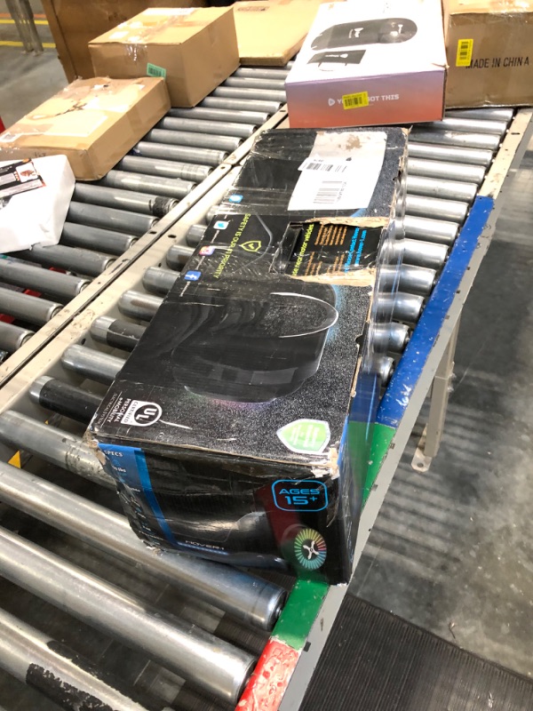 Photo 2 of **USED FOR PARTS** Hover-1 Axle Hoverboard | 7MPH Top Speed, 3MI Range, LED Headlights & Wheels, Easy to Learn for Kids/Youth ***USED*** BOX IS DAMAGED**** 
 