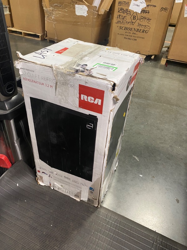 Photo 2 of ***FOR PARTS ONLY - COPPER LINE IS BROKE***

RCA RFR321-B-Black-COM RFR321-BLACK Mini Refrigerator, 3.2 Cu Ft Fridge, Black, CU.FT