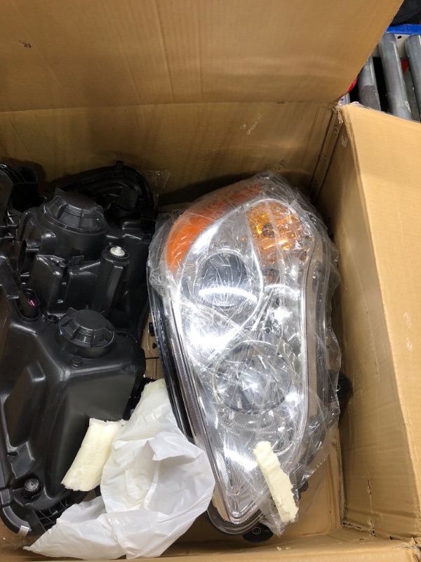 Photo 2 of Gastokyle Kenworth T680 Headlights Headlamps Left Driver and Right Passenger Pair set for 2013-2021 (Driver & Passenger (Left & Right)) Chrome