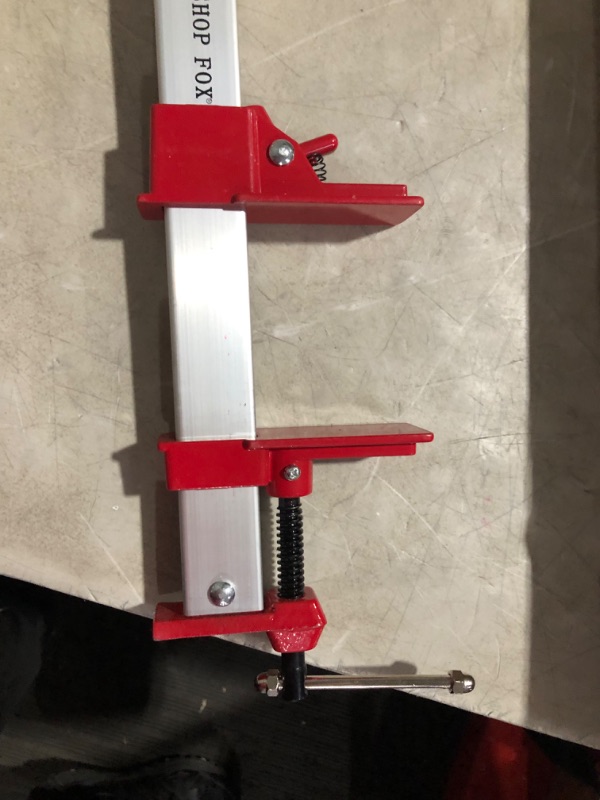 Photo 3 of ***NONREFUNDABLE - MAJOR DAMAGE - FOR PARTS ONLY - SEE COMMENTS***
Shop Fox D2467 Aluminum Bar Clamp, 48-Inch