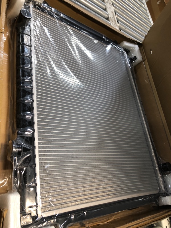 Photo 2 of A-Premium Aluminum Radiator Compatible with Toyota Tacoma 1995-2004 2.4L 2.7L 3.4L