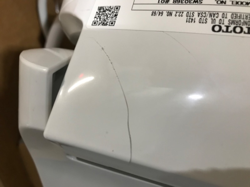 Photo 7 of ***MINOR DAMAGE*CRACK IN HINGE CASING*PICTURED***
Toto SW3036R-01 K300 Washlet Elongated Standard Connect Electronic Bidet Toilet Seat44 Cotton White