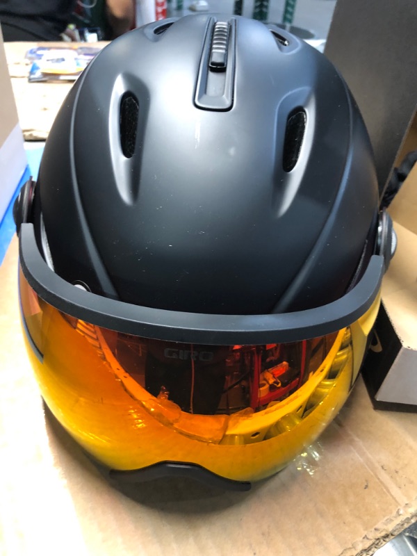 Photo 2 of **MINOR SCRATCHES IN CORNERS OF LENSE SEE PHOTOS**
iro Vue MIPS Vivid Ski Helmet - Matte Black L (59-62.5cm)