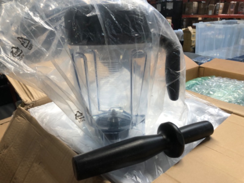 Photo 1 of Vitamix E320 Explorian Blender Red