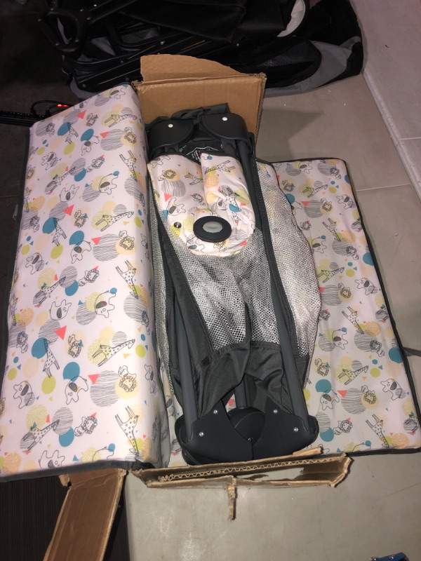 Photo 3 of ***USED - LIKELY MISSING PARTS - UNABLE TO VERIFY FUNCTIONALITY***
Graco Children S Products 1946903 Baby Pack N Play Playard Everest - Mason