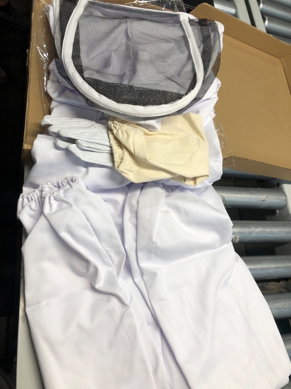 Photo 2 of Bee Suit for Women/Men,L Professional Beekeeping Suit with Ventilated Veil Hood and Professional Gloves,Protection for Backyard Professional and Beginner Bee Keepers L for 5'25"-5'58"