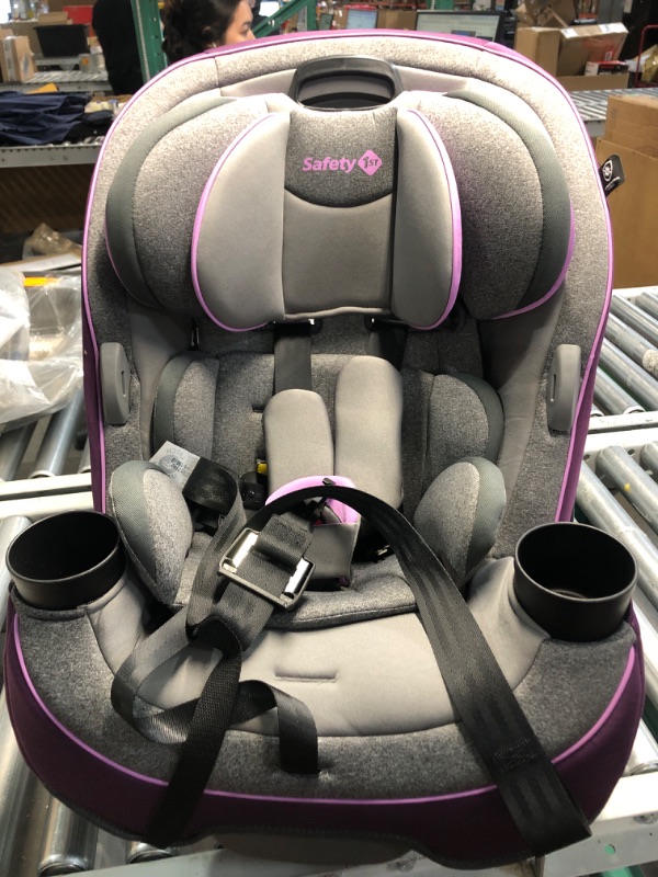 Photo 2 of ***USED - STAINED - SEE PICTURES - MISSING CUPHOLDERS***
Safety 1st Grow and Go All-in-One Convertible Car Seat,Rear-Facing 5-40 pounds, Forward-Facing 22-65 pounds, and Belt-Positioning Booster 40-100 pounds, Sugar Plum Pop Sugar Plum Pop Original