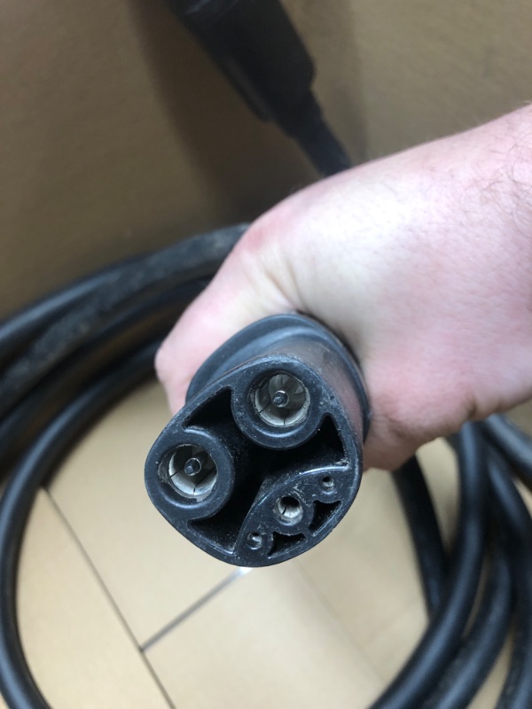 Photo 3 of ***USED - DIRTY - UNABLE TO TEST***
Lectron EV Charger Extension Cable - Compatible with Tesla - Add an Extra 20 Feet to Your Tesla Charger (1 Pack, Black) (Tesla Charger Not Included)