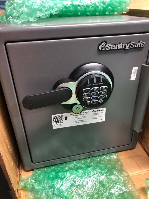 Photo 3 of ****READ NOTES****
SentrySafe Fireproof and Waterproof Steel Home Safe with Digital Keypad Lock, Secure Documents and Valuables, Safe with Interior Lighting, 1.23 Cubic Feet, 17.8 x 16.3 x 19.3 Inches