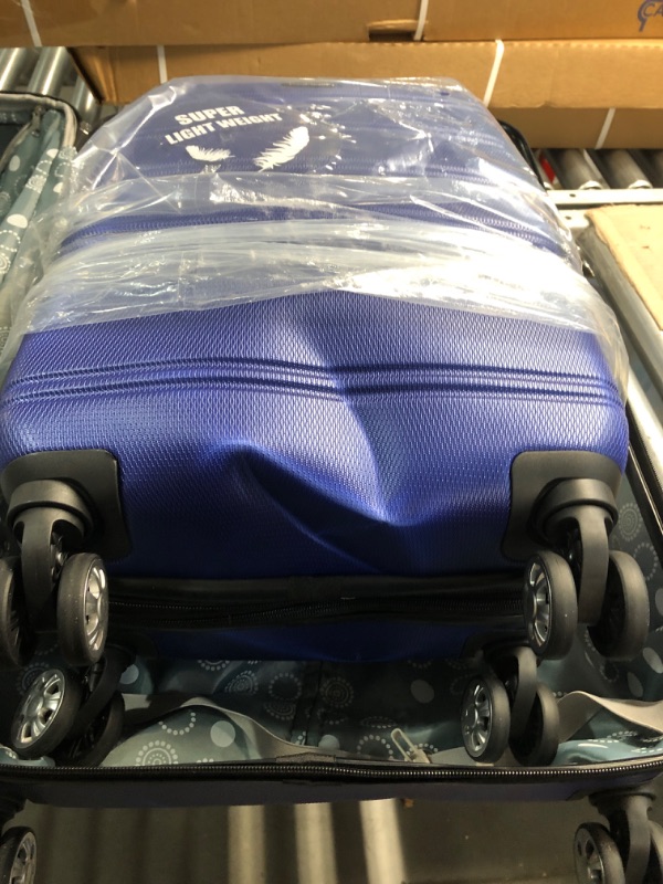 Photo 3 of ****READ NOTES****
Rockland Melbourne Hardside Expandable Spinner Wheel Luggage, Blue, 2-Piece Set (20/28) 