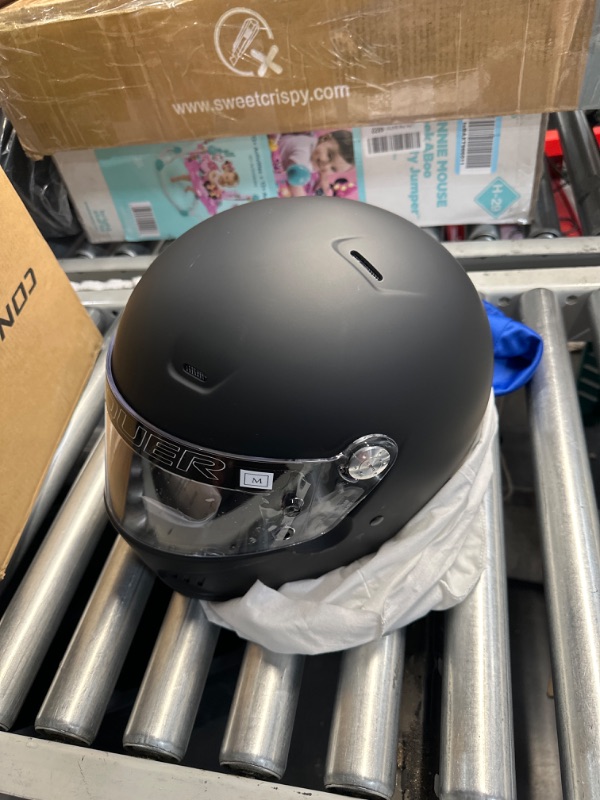 Photo 3 of Conquer Snell SA2020 Full Face Auto Racing Helmet Medium Black