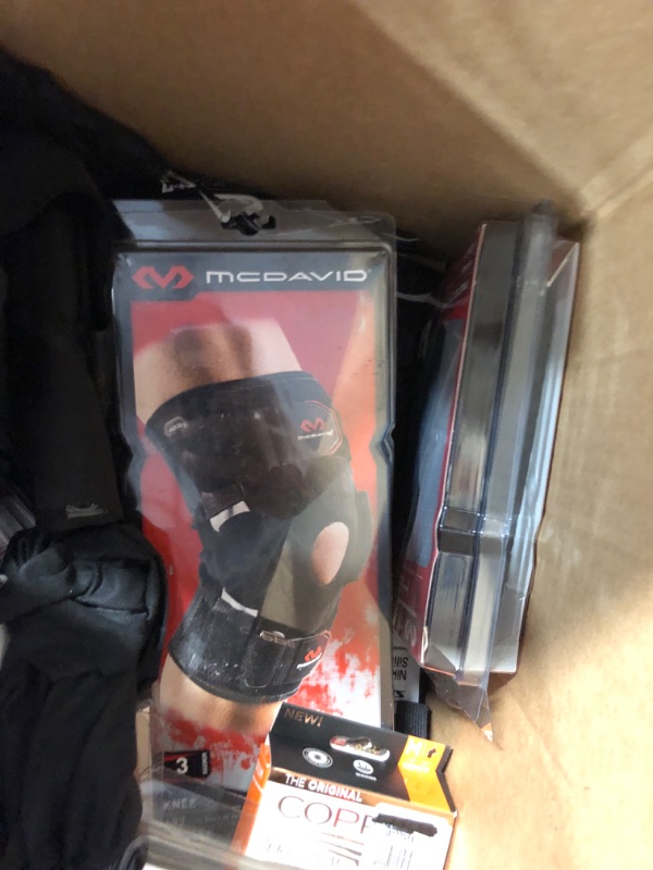 Photo 1 of BUNDLE BOX/ SPORTING CLOTHING / NONREFUNABLE 