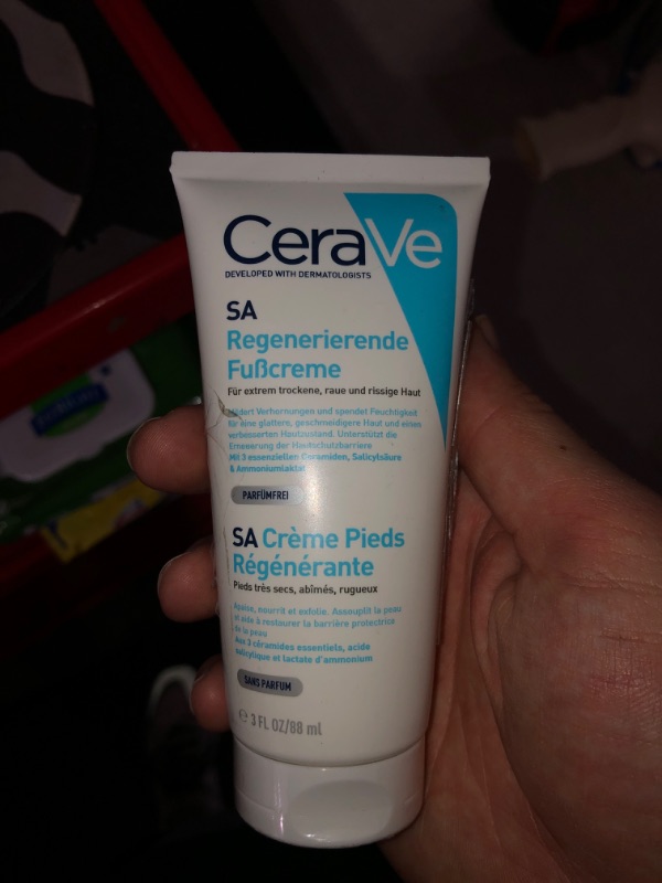 Photo 2 of (READ FULL POST) CeraVe Foot Cream with Salicylic Acid | 3 oz | Foot Cream for Dry Cracked' | Fragrance Free SA Foot Cream