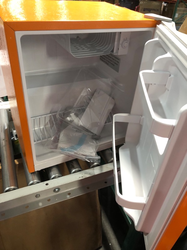 Photo 6 of **BROKEN LINE UNKNOWN IF FUNCTIONAL PARTS ONLY** Frigidaire EFR115-ORANGE 1.6 Cu Ft Compact Fridge for Office, Dorm Room, Mancave or RV, Orange
