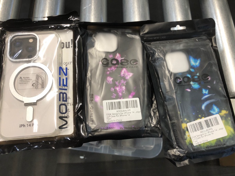 Photo 1 of **NON-REFUNDABLE** SMARTPHONE CASE BUNDLE