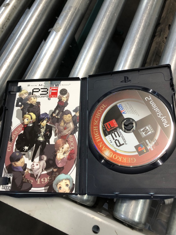 Photo 2 of Shin Megami Tensei: Persona 3 FES - PlayStation 2