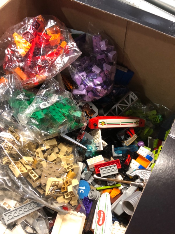 Photo 1 of **non refundable** Miscellaneous Lego bundle. various pieces and parts mixed together 