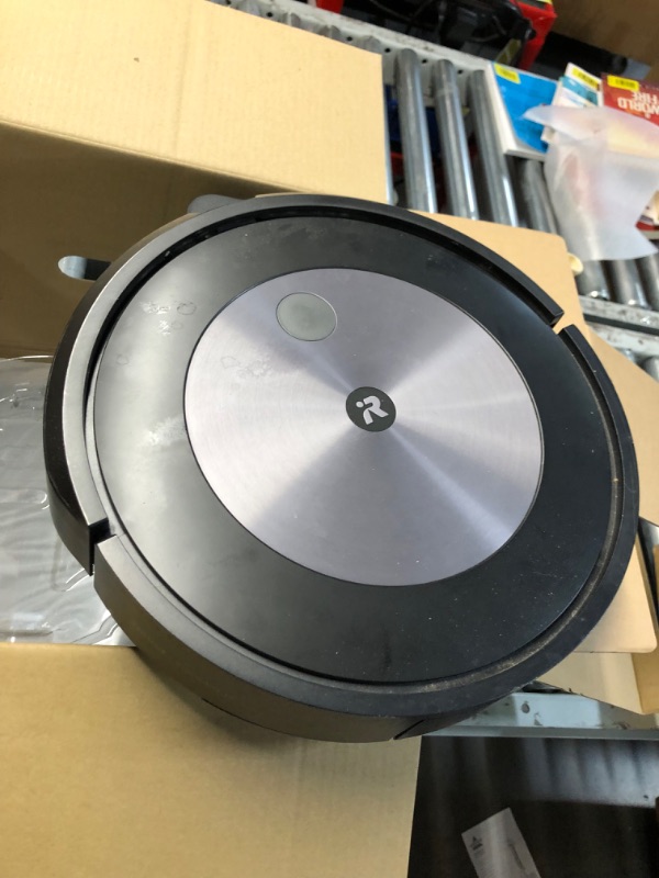 Photo 7 of (does not power on)(sold for parts) iRobot Roomba j7+ (7550) Self-Emptying Robot Vacuum 