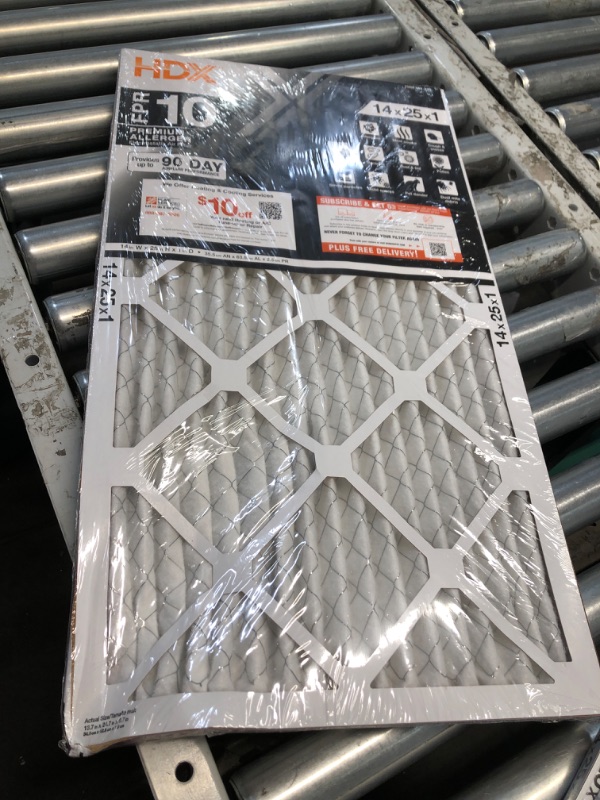 Photo 2 of (no returns)

HDX
14 in. x 25 in. x 1 in. Premium Pleated Furnace Air Filter FPR 10, MERV 13