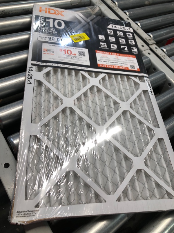 Photo 2 of (no returns)

HDX
14 in. x 25 in. x 1 in. Premium Pleated Furnace Air Filter FPR 10, MERV 13