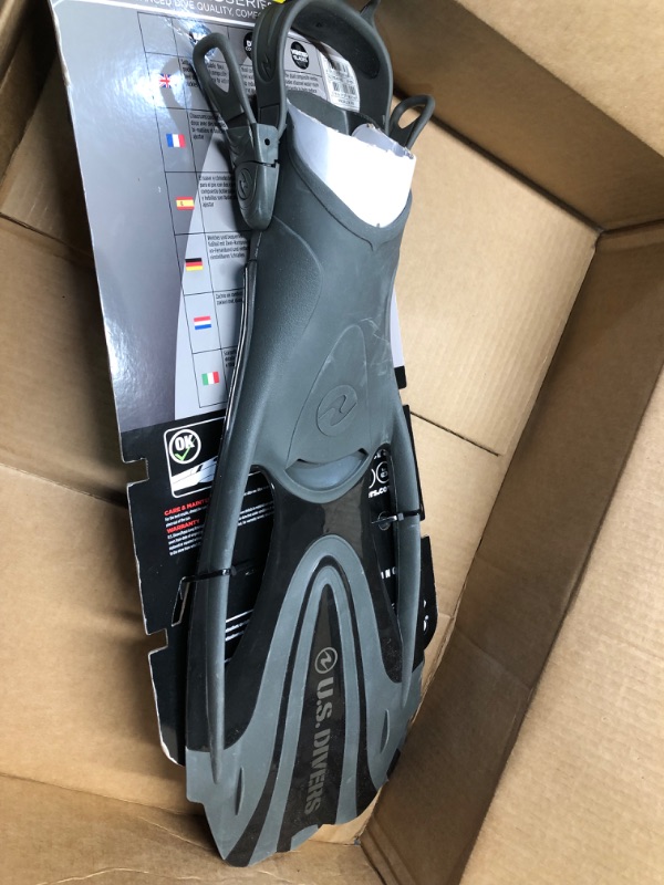 Photo 2 of U.S. Divers Proflex FX Fin (Silver, Men (Small) 4-7 Lady (Small) 5.5-8.5)