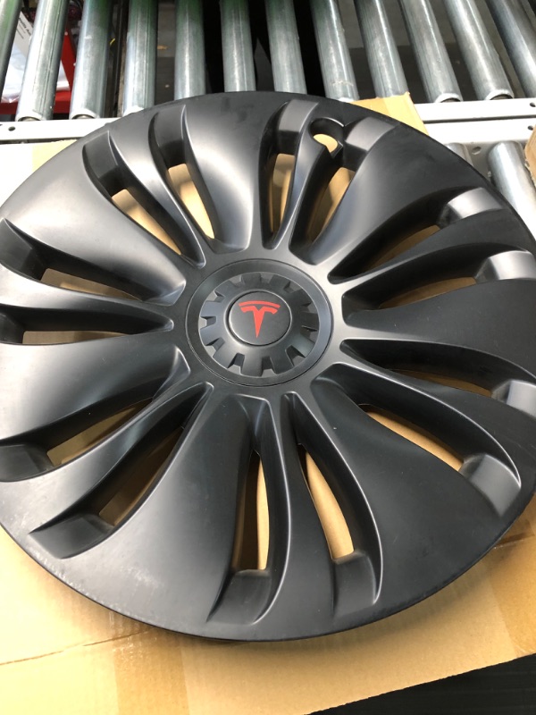 Photo 4 of **READ NOTES**
Model Y 19-inch hubcaps for Tesla Model Y-shaped full-wrap rims (set of four)