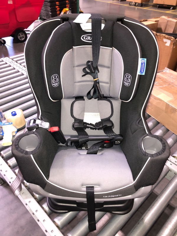 Photo 2 of (READ FULL POST) Graco Extend2Fit Convertible Car Seat - Gotham
