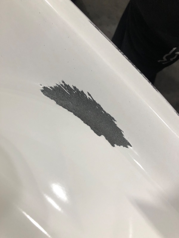 Photo 2 of ***USED - DAMAGED - SCRATCHED AND SCUFFED - SEE PICTURES - NO PACKAGING***
Bootz Industries Maui 60 in. x 30 in. Soaking Bathtub with Left Drain in White