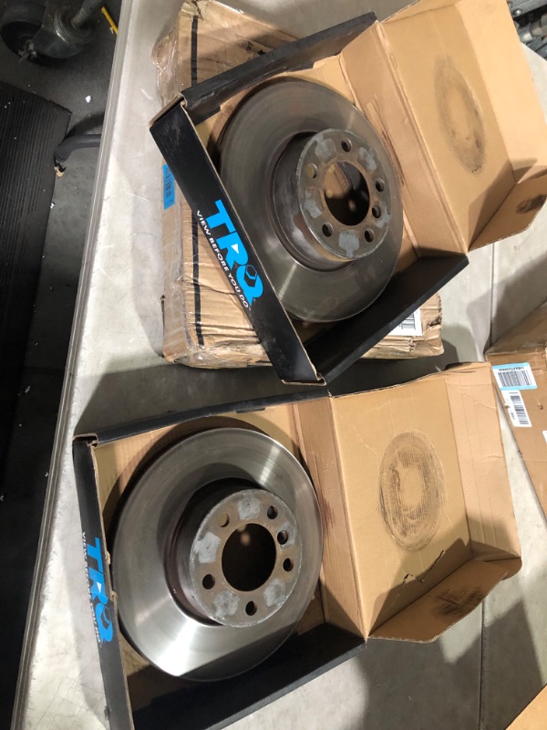 Photo 5 of ***NONREFUNDABLE - NOT FUNCTIONAL - FOR PARTS ONLY - SEE COMMENTS***
TRQ Front Disc Brake Rotor Pair Set for 2012-2017 BMW 320i / 2007-2016 328i / 2009-2016 328i xDrive / 2007-2008 328xi / 2012-2015 X1 Factory Replacement