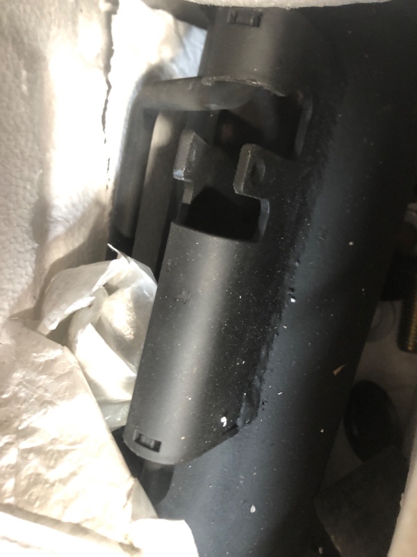 Photo 1 of LoftMarte 17" Fifth Wheel to Gooseneck Adapter Hitch