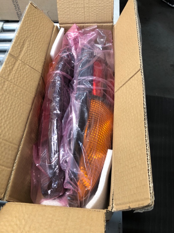 Photo 1 of Clidr Tail Light for Chevy Camaro 1993-2002 