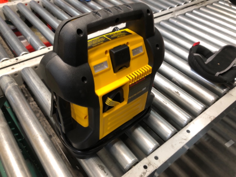 Photo 3 of DEWALT DXAEJ14-Type2 Digital Portable Power Station Jump Starter 