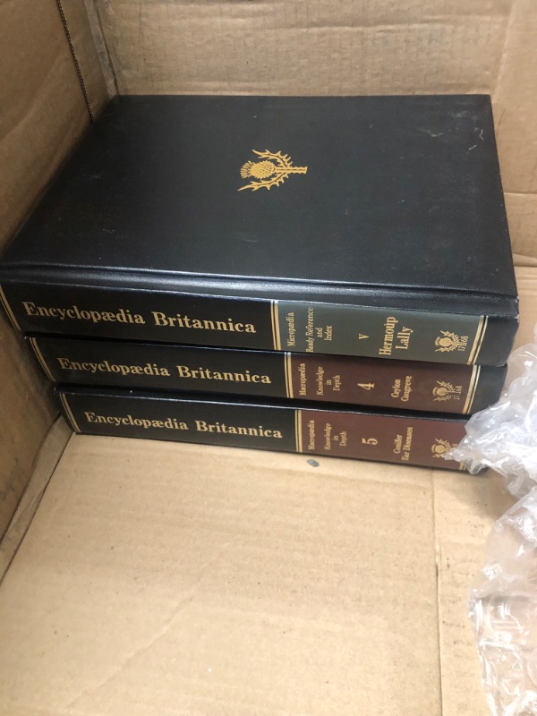 Photo 7 of Encyclopaedia Britannica 30 Vol Set